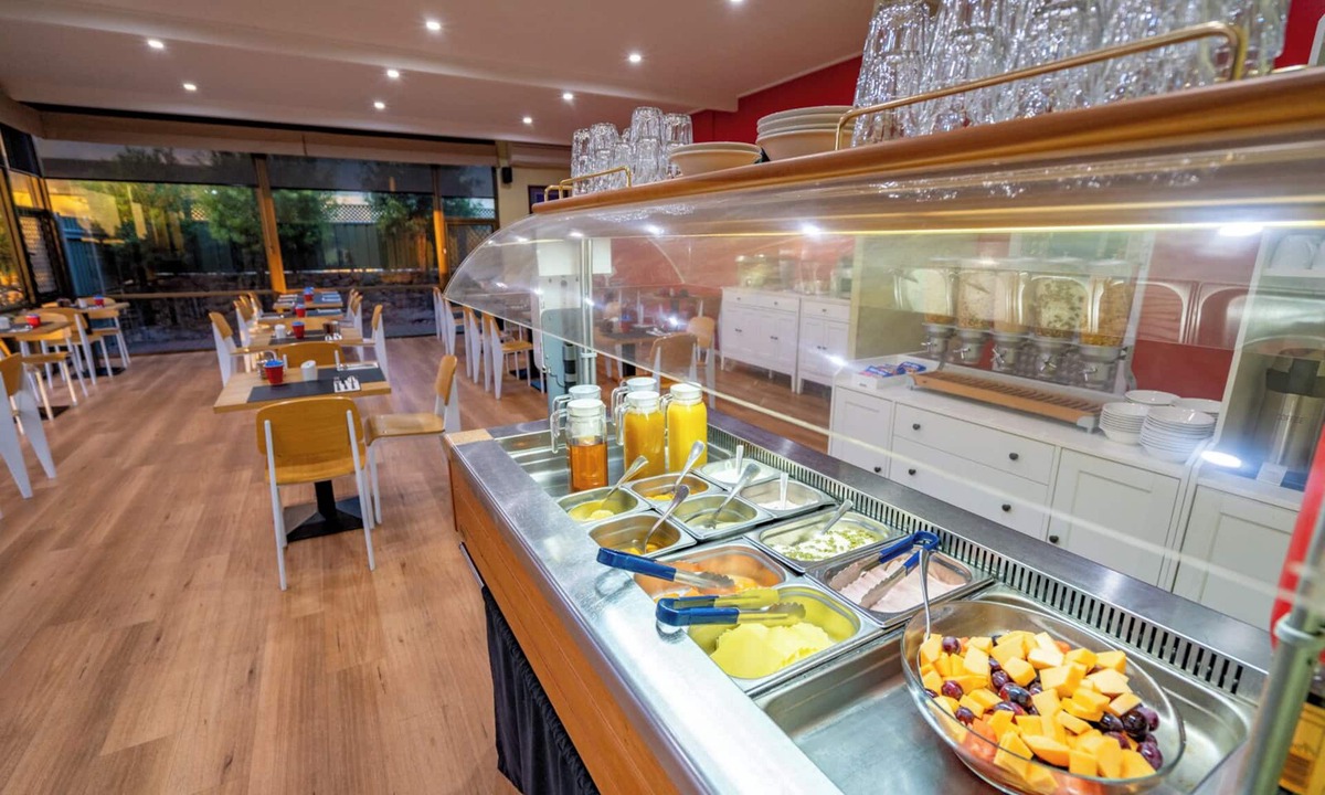 Esperance Hotel | Hospitality Esperance, SureStay Collection by Best Western