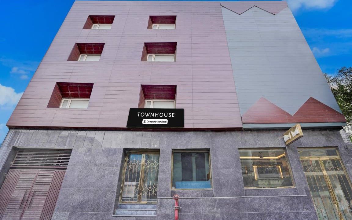 Mahipalpur Hotel | Hotel ∙ 3 guests
