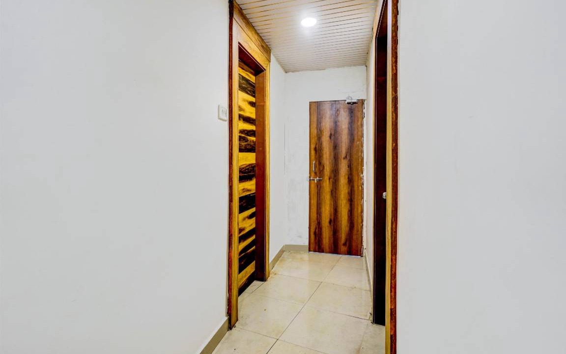 Mira Road East Hotel | Hotel ∙ 3 guests