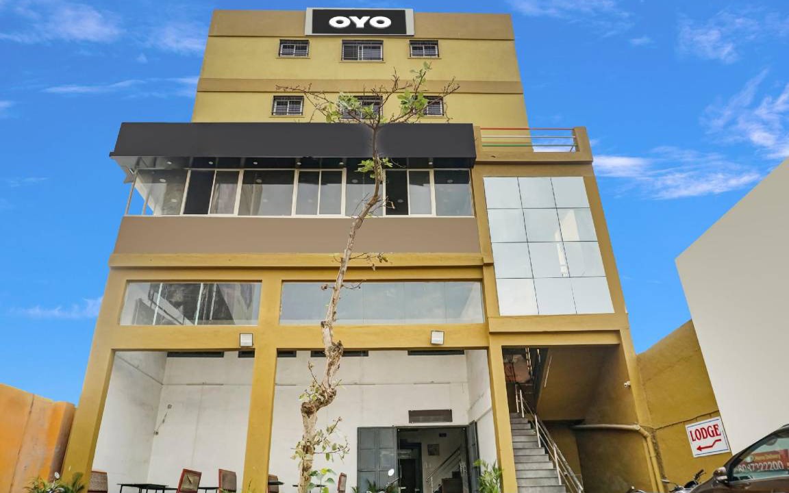 Pune Hotel | Hotel ∙ 3 guests