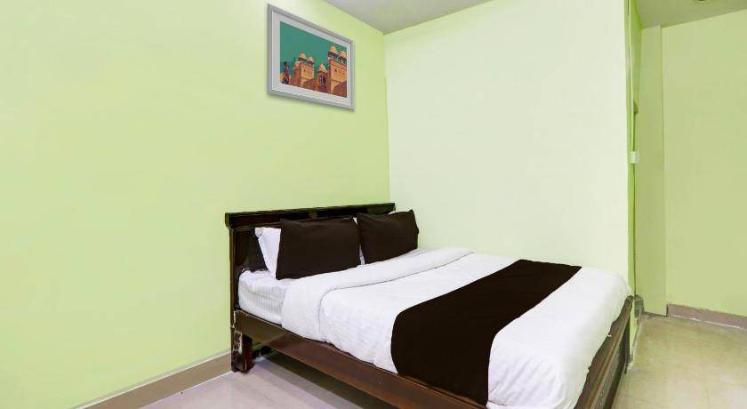 LB Nagar Hotel | Hotel ∙ 3 guests