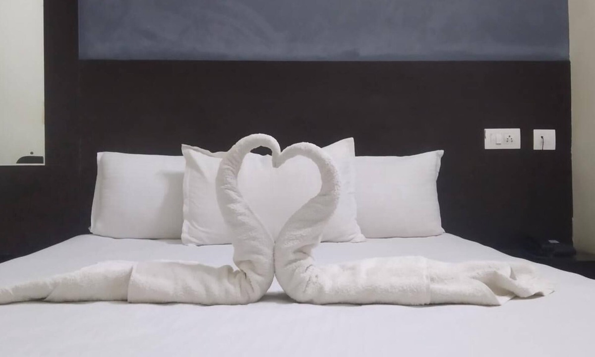 Dindigul Hotel | Hotel AKMG