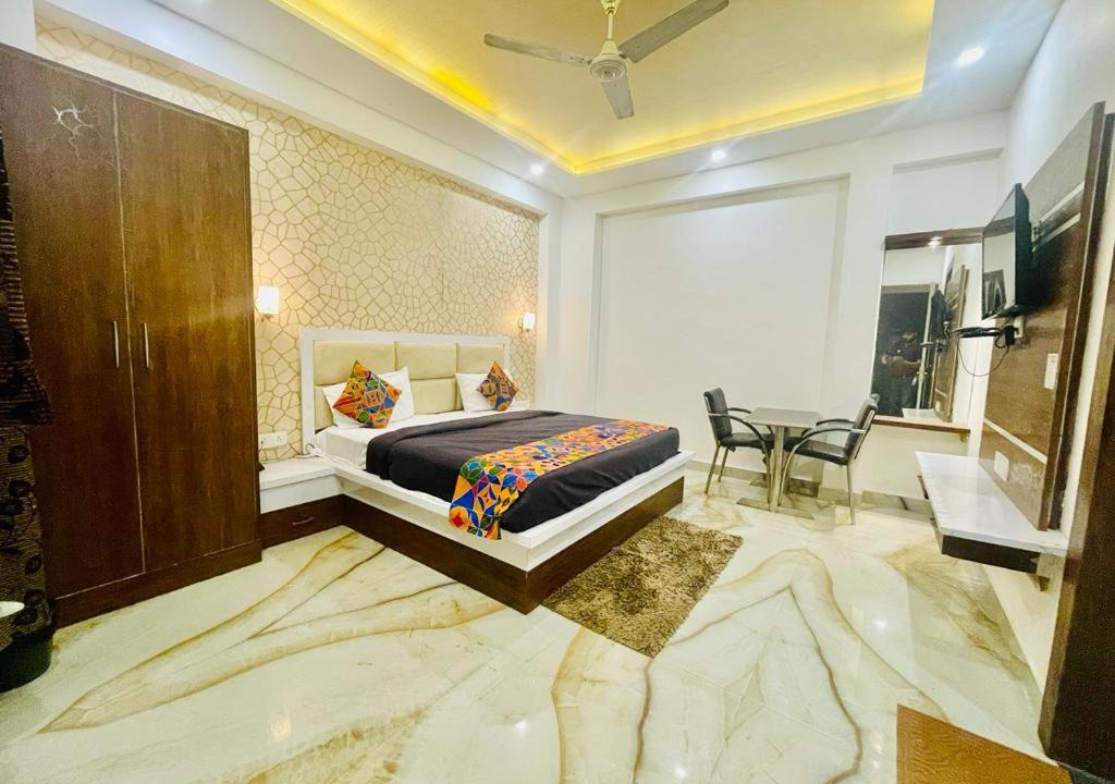 Taj Ganj Hotel | Hotel Deluxe Star Taaj