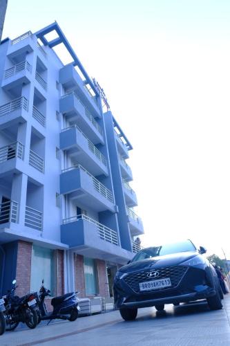 Deoghar Hotel | Hotel Girija Sunrise 300 Meter from Baba Dham Temple