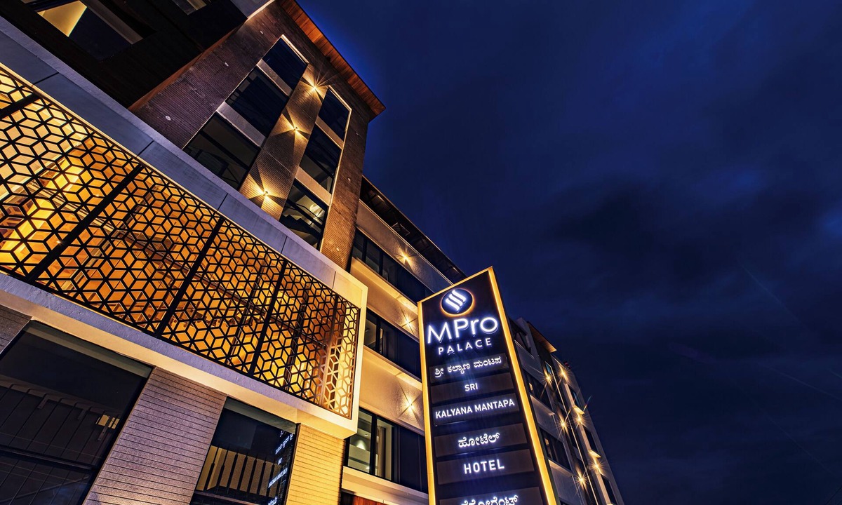 Mysore Hotel | Hotel M Pro Palace Mysore - 12 Minutes to Mysore Palace