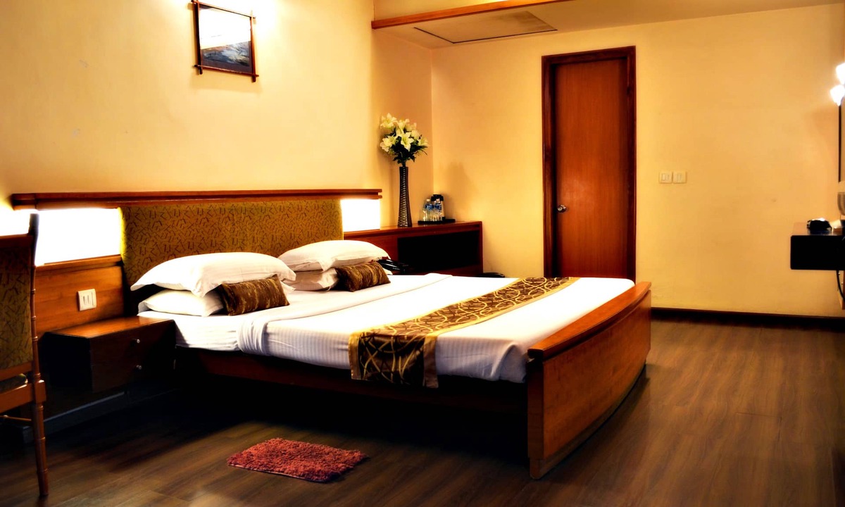 Kamalapur Hotel | Hotel Malligi