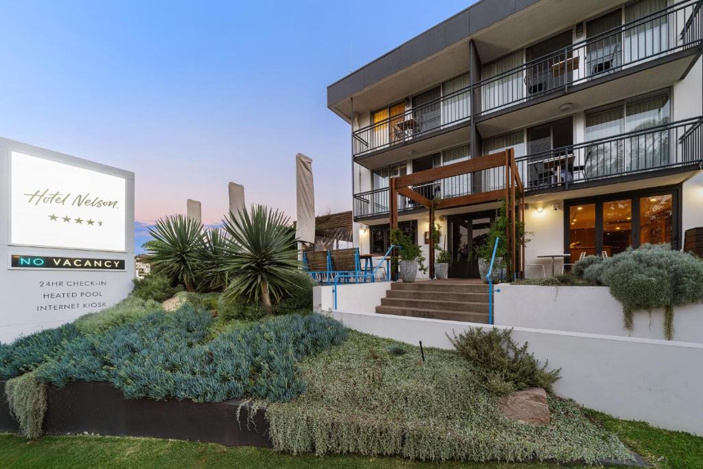 Nelson Bay Hotel | Hotel Nelson