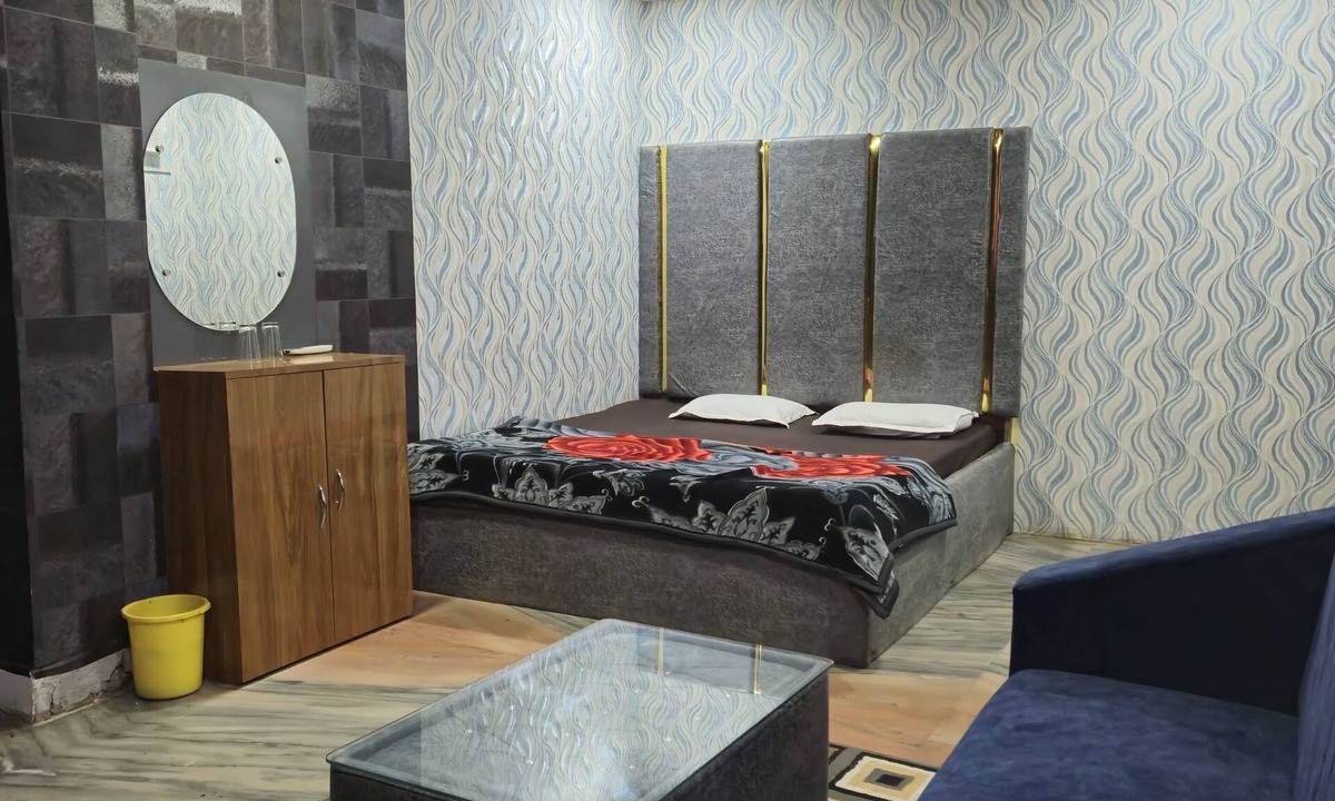 Deoghar Hotel | Hotel Parinay Vatika Deoghar