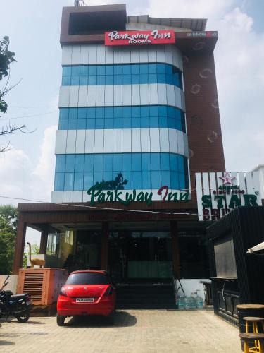 Kelambakkam Hotel | Hotel ParkwayInn