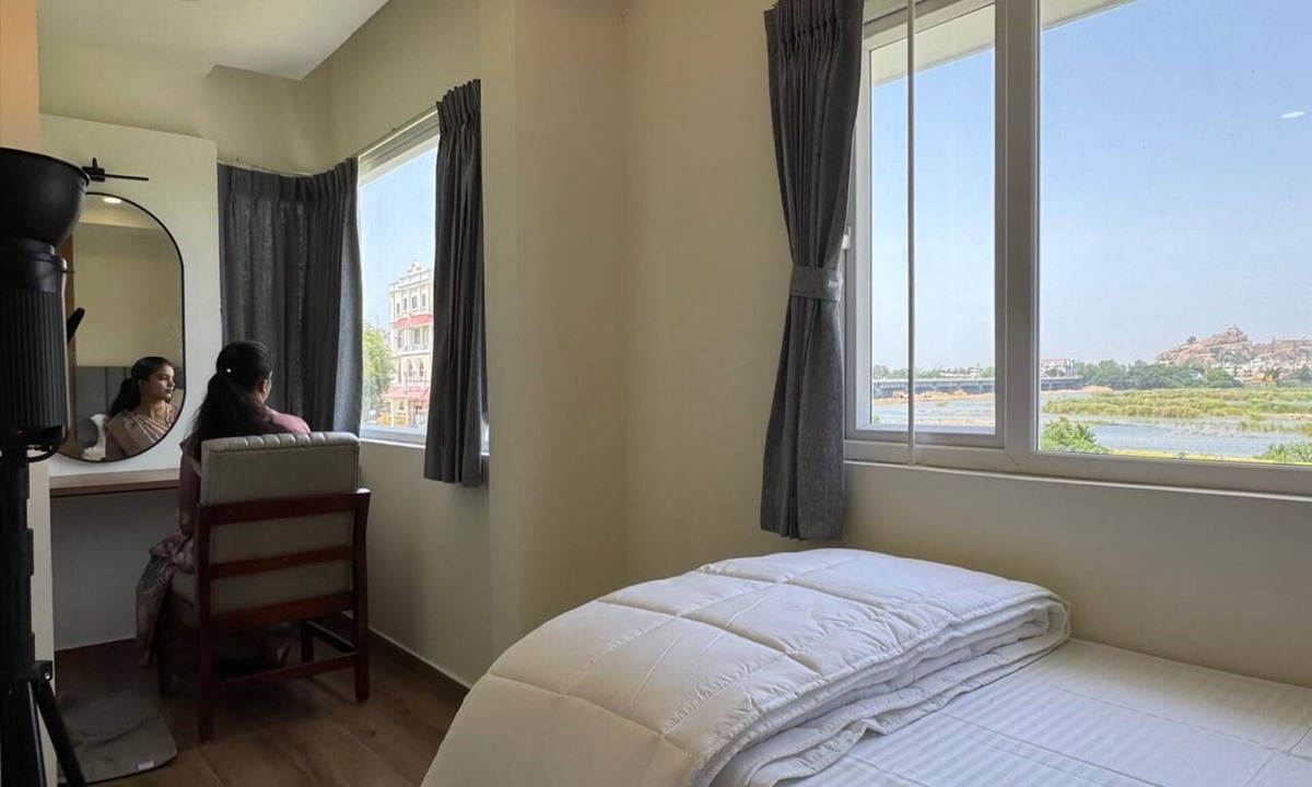 Srirangam Hotel | HOTEL RIVER VIEW with WiFi and AC in delightful Tiruchchirappalli