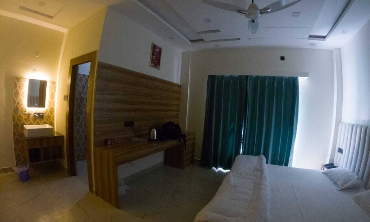 Ukhimath Hotel | Hotel Riyansh