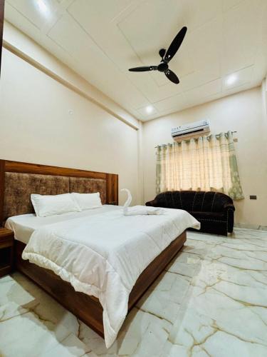 Mathura Hotel | Hotel Tara Grand