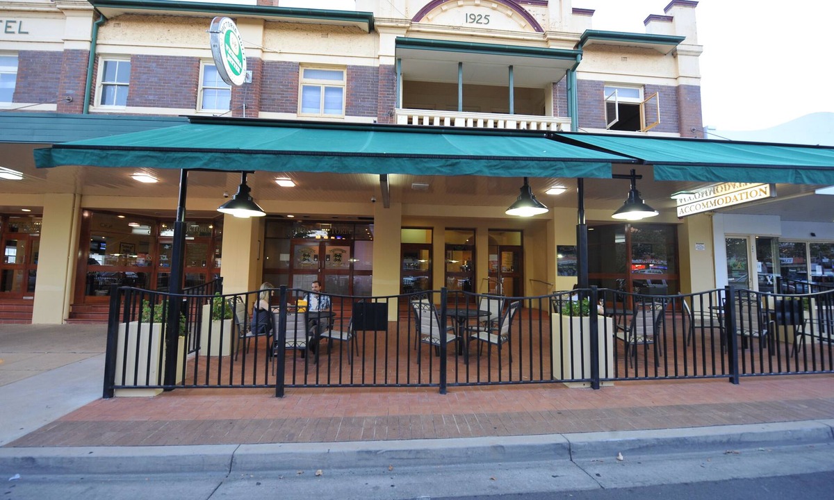 Griffith Hotel | Hotel Victoria - Griffith