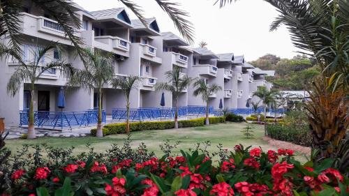 Achal Gadh Resort | Hummingbird Resort