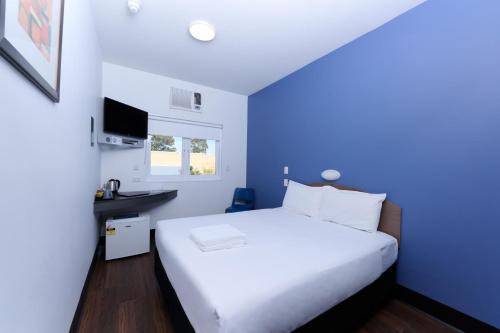 Redcliffe Hotel | ibis Budget Perth Airport