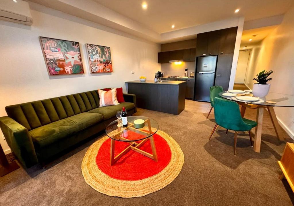Prahran Apartment | Ideal Quiet 1BR Prahran Apt Near Cafes Transport