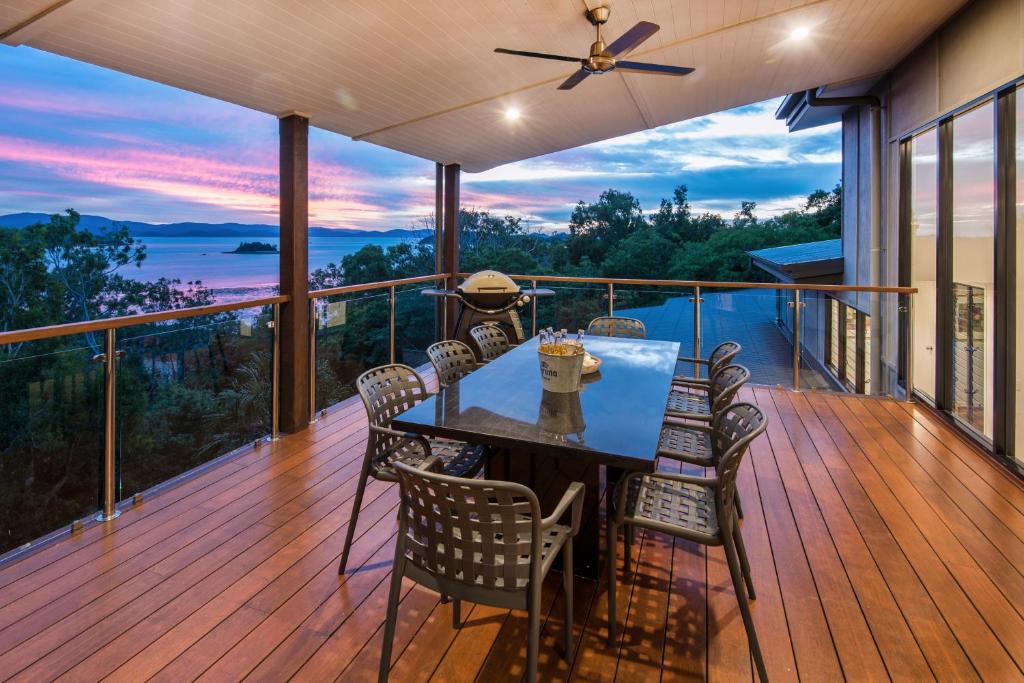 Hamilton Island House | Infinity on Hamilton Island by HIHA