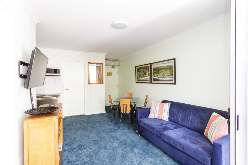 Chippendale Apartment | Inner City Chippendale Apartment
