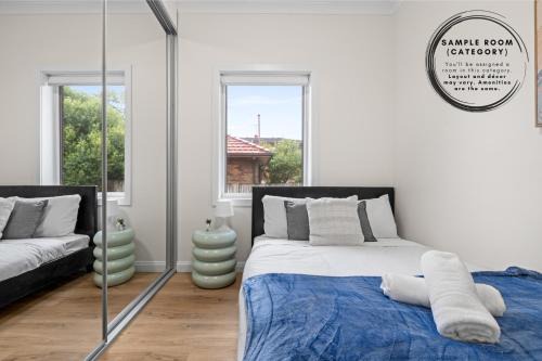 Matraville House | Inviting Double Room with Sunlit Comfort - Matraville - Shared Bathroom and Kitchen