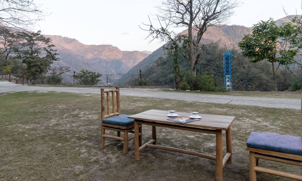 Dhunar Gaon Hotel | Itsy Hotels Paddler Zone With Bungee Jumping