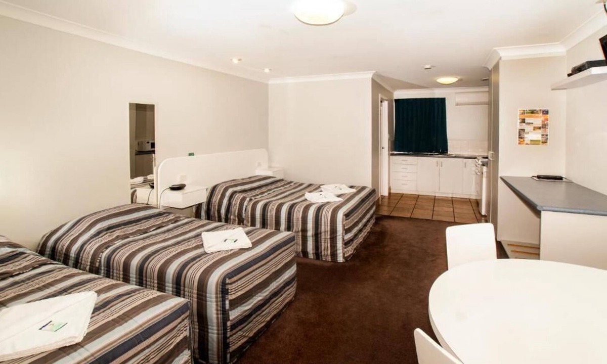 Kearneys Spring Hotel | Jefferys Motel