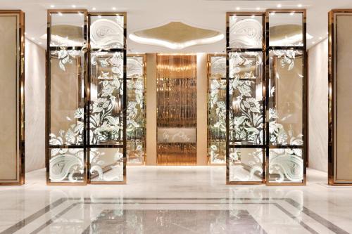 Hotel Thames | Tangra