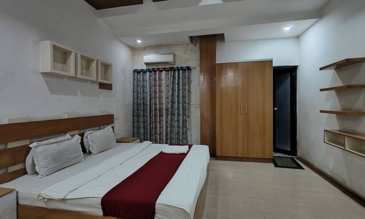 Perintalmanna Hotel | Khaleej Residency by PPH