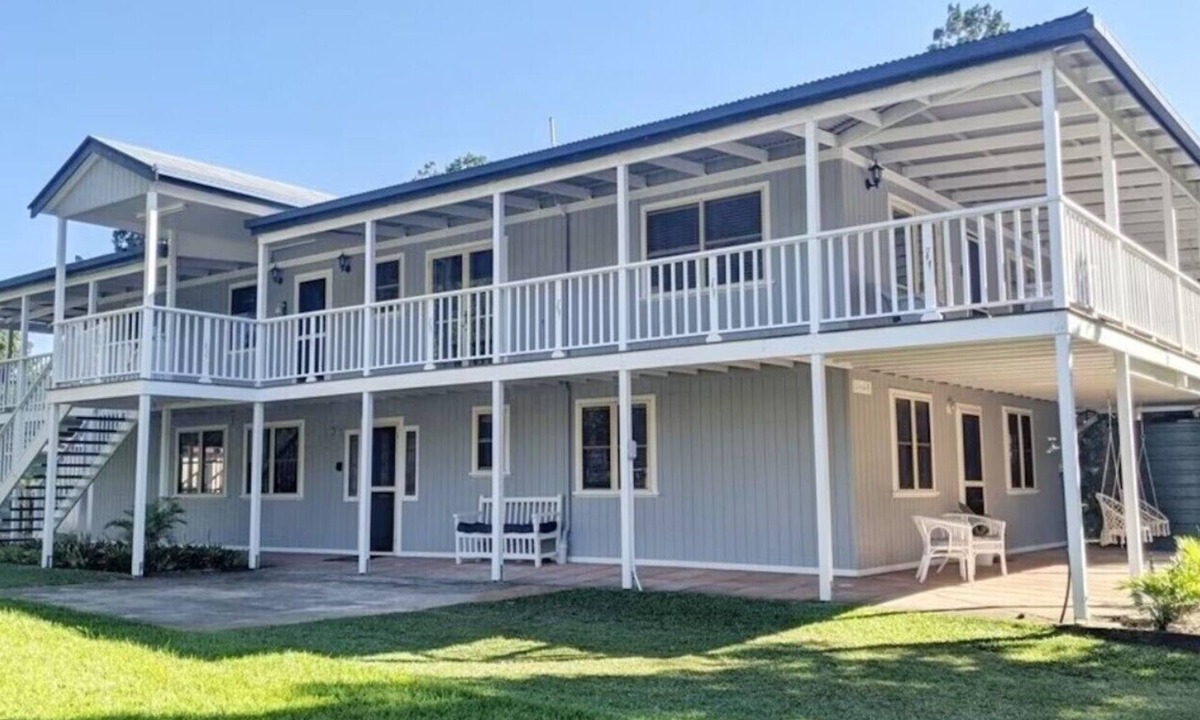 Brisbane Waterfront House | Kiarabilli on Moreton