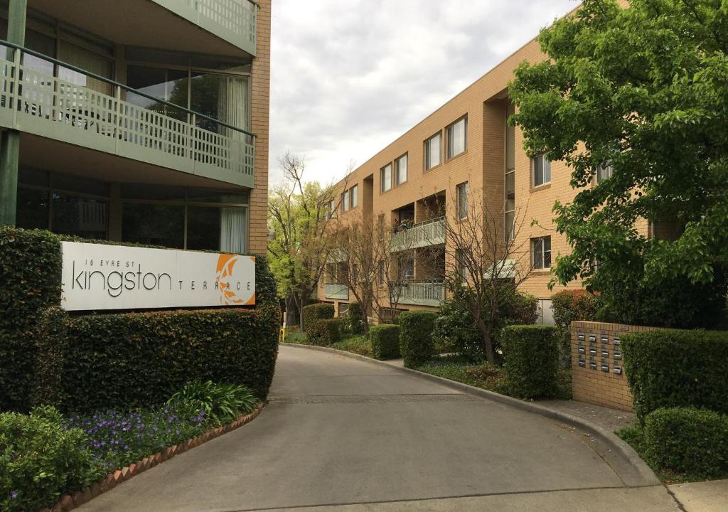 Kingston Apartment | Kingston Comfy Apartment
