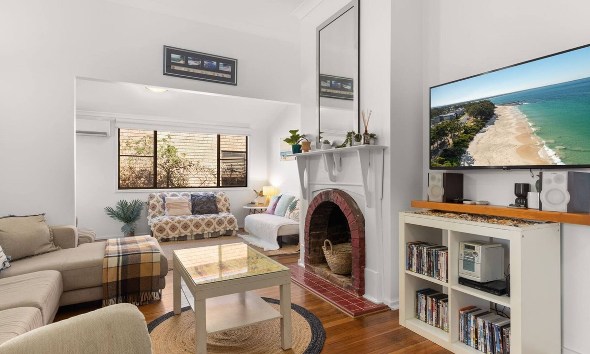 Huskisson Cottage | Kingston Cottage by Experience Jervis Bay