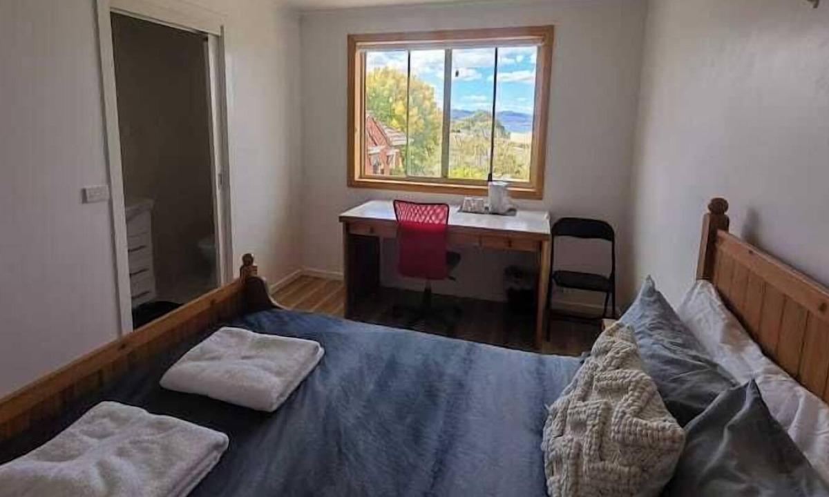 Sandy Bay Apartment | Knowledge Lodge, cozy studio apartment 2