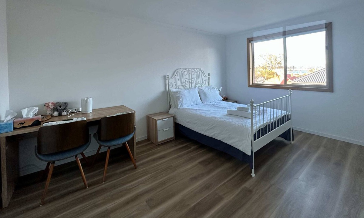Sandy Bay Apartment | Knowledge Lodge, cozy studio apartment 12