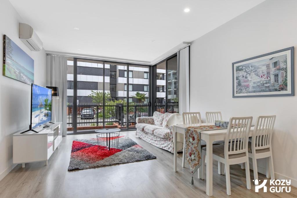 Penrith Apartment | KOZYGURU Penrith Cosy 2BED 2BATH APT + FREE Parking NPE081