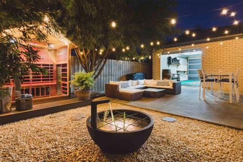 Newcomb House | La Casa Serenità - peaceful retreat with infrared sauna