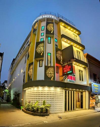 Central Chennai Hotel | La Woods Hotel