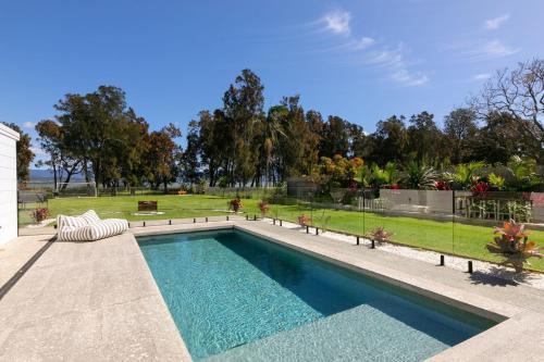 Primbee House | Lake Front Stay