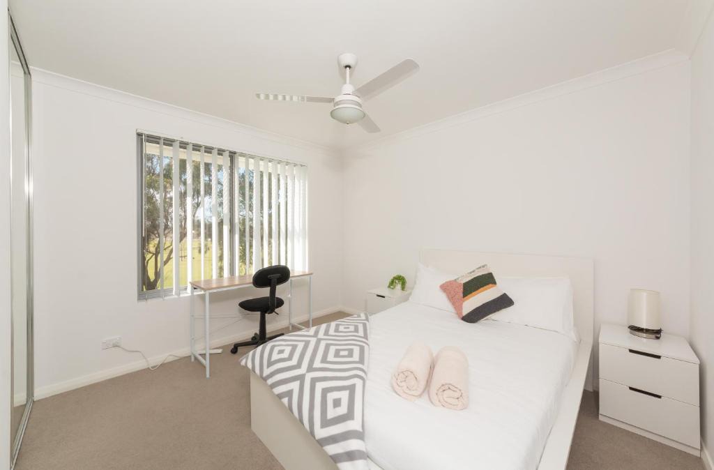 Rockingham Apartment | Lakeview Apartments B2 Suite 18