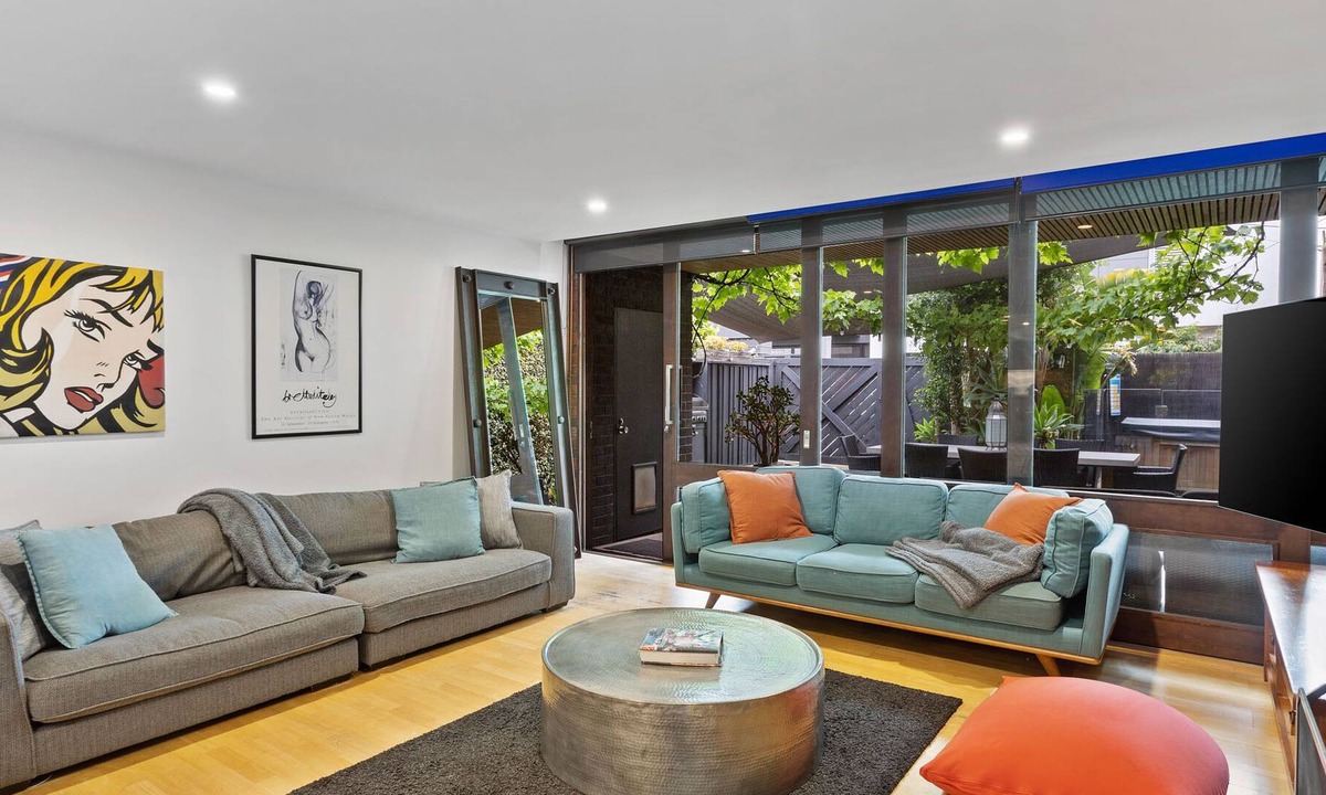 Port Melbourne House | Laneway Chill