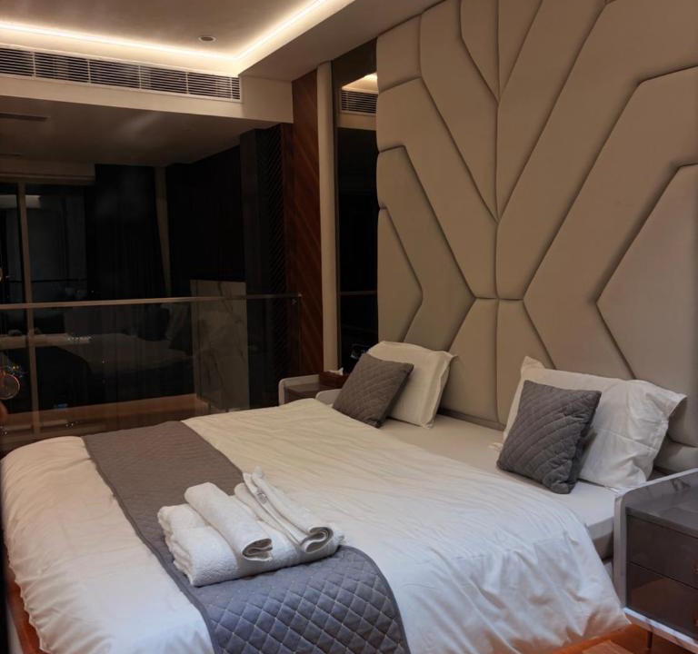 Gurugram Apartment | Lapstay LOFT0812 Duplex City View