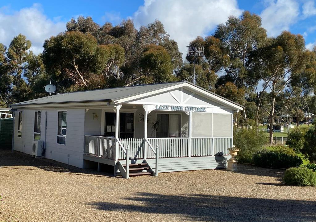 Victor Harbor House | Lazy Days Cottage - Victor Harbor