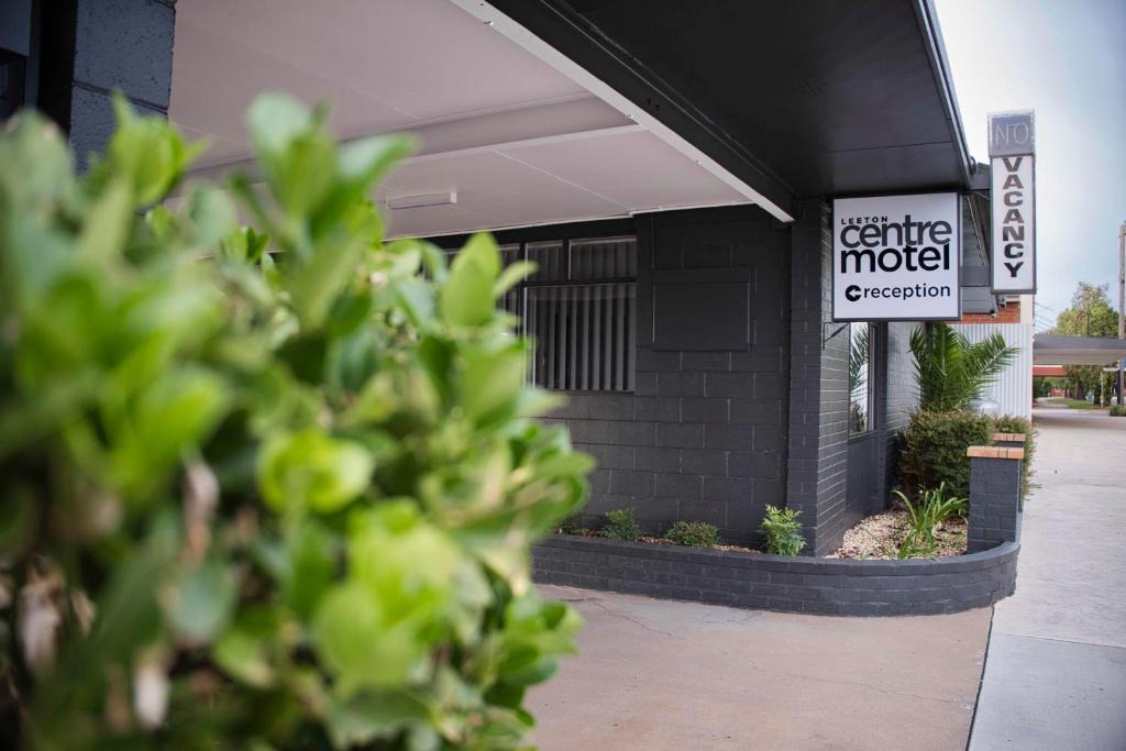 Leeton Hotel | Leeton Centre Motel