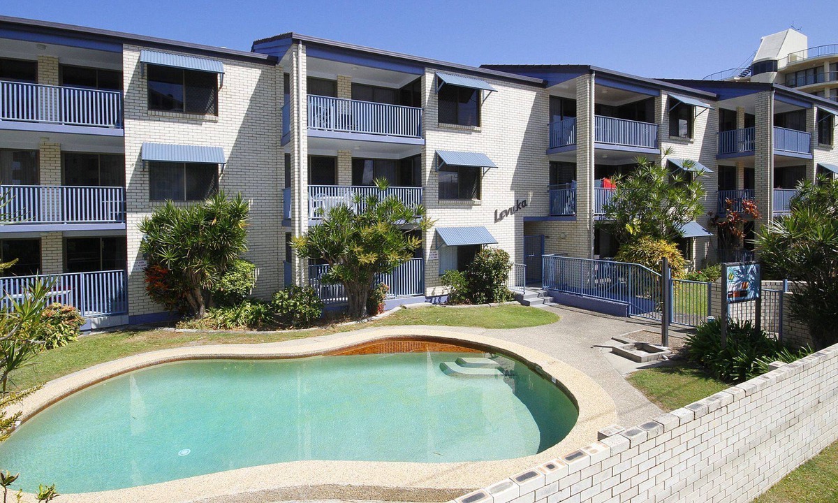 Kings Beach Apartment | Levuka Unit 4, 14 Moreton Pde. Kings Beach