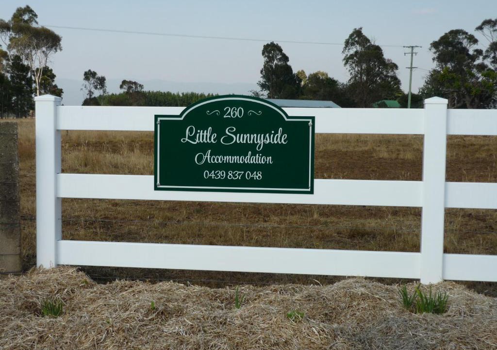 Hagley House | Little Sunnyside Accommodation