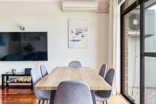 Brighton-le-Sands Apartment | Location, Location, Location