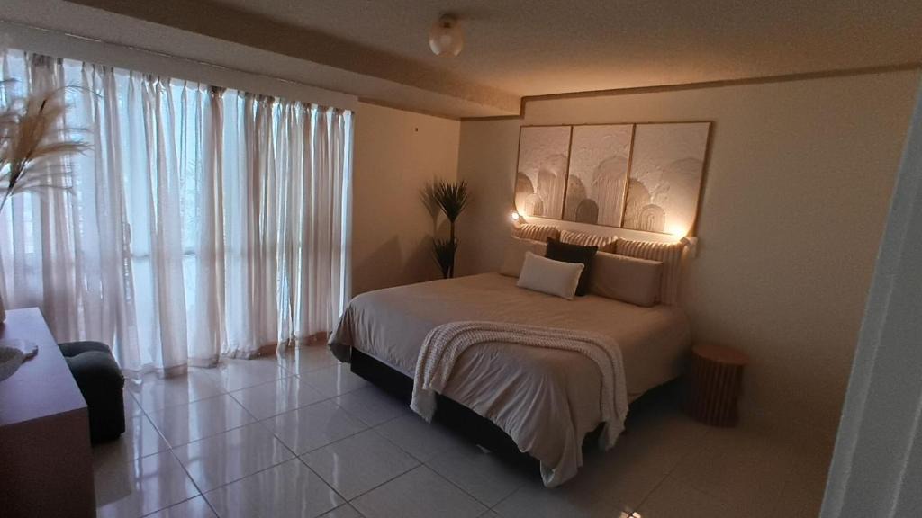 Caloundra Apartment | Lowanna Unit 10 24 Bulcock Beach Esplanade Bulcock Beach