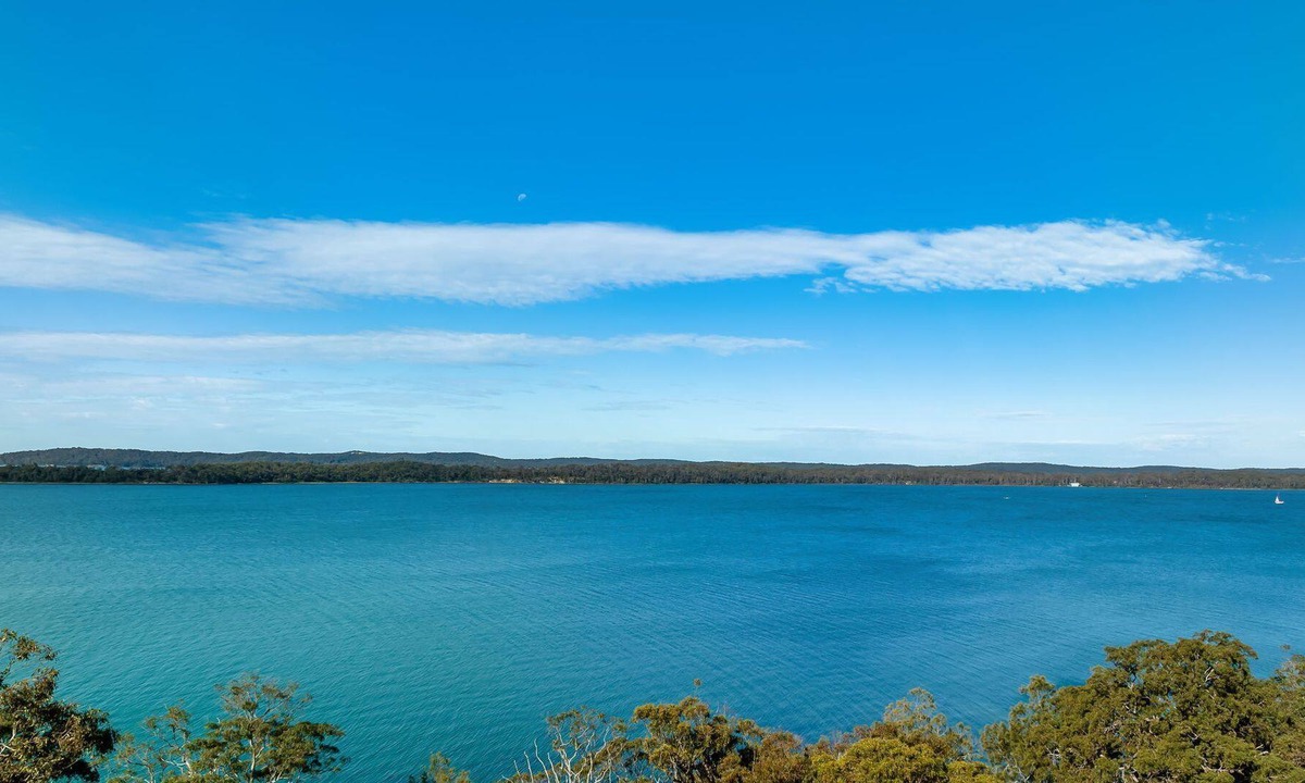 Silverwater House | Luminara Lago Waterfront Villa Two at Silverwater
