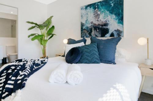 Adelaide Central Business District Apartment | Lux 2BR Apt on Hindmarsh SQ-Pool-Gym-Parking