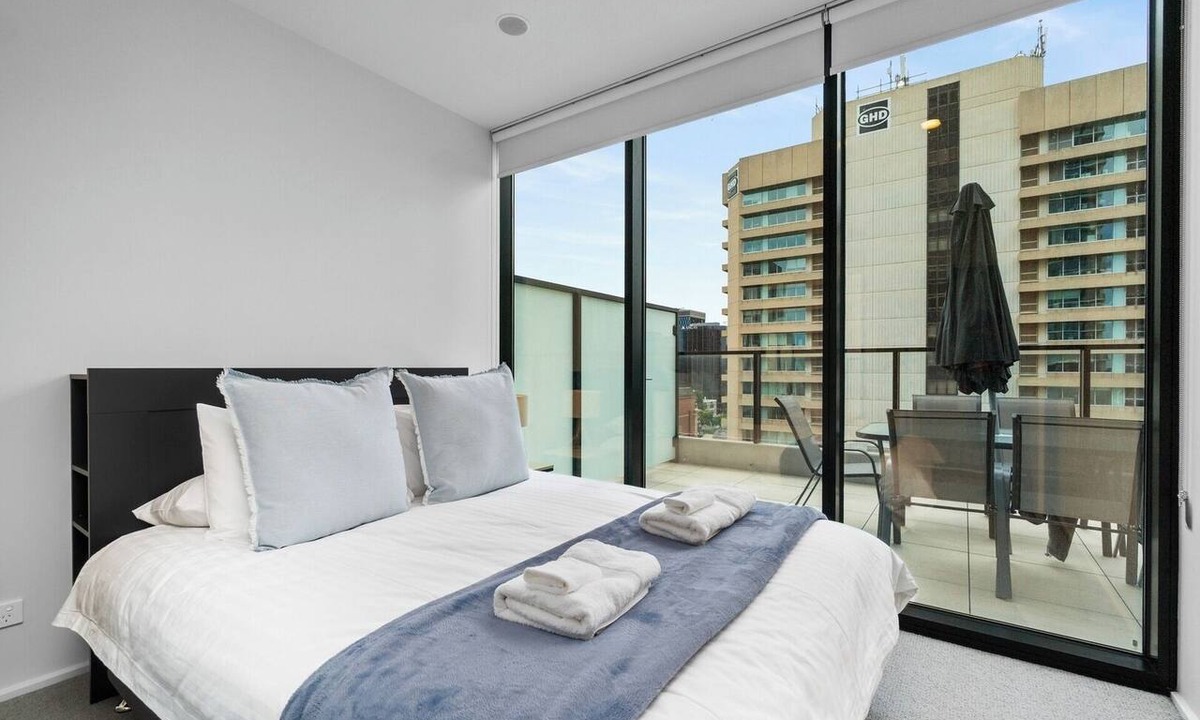 Adelaide Central Business District Apartment | Luxe 1+1 Apt | Huge Balcony+BBQ | Adelaide CBD