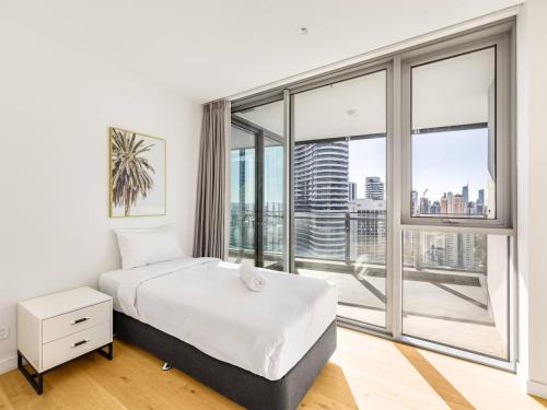 Broadbeach Apartment | Luxe Broadbeach Escape 4BR with Ocean Views and Pool