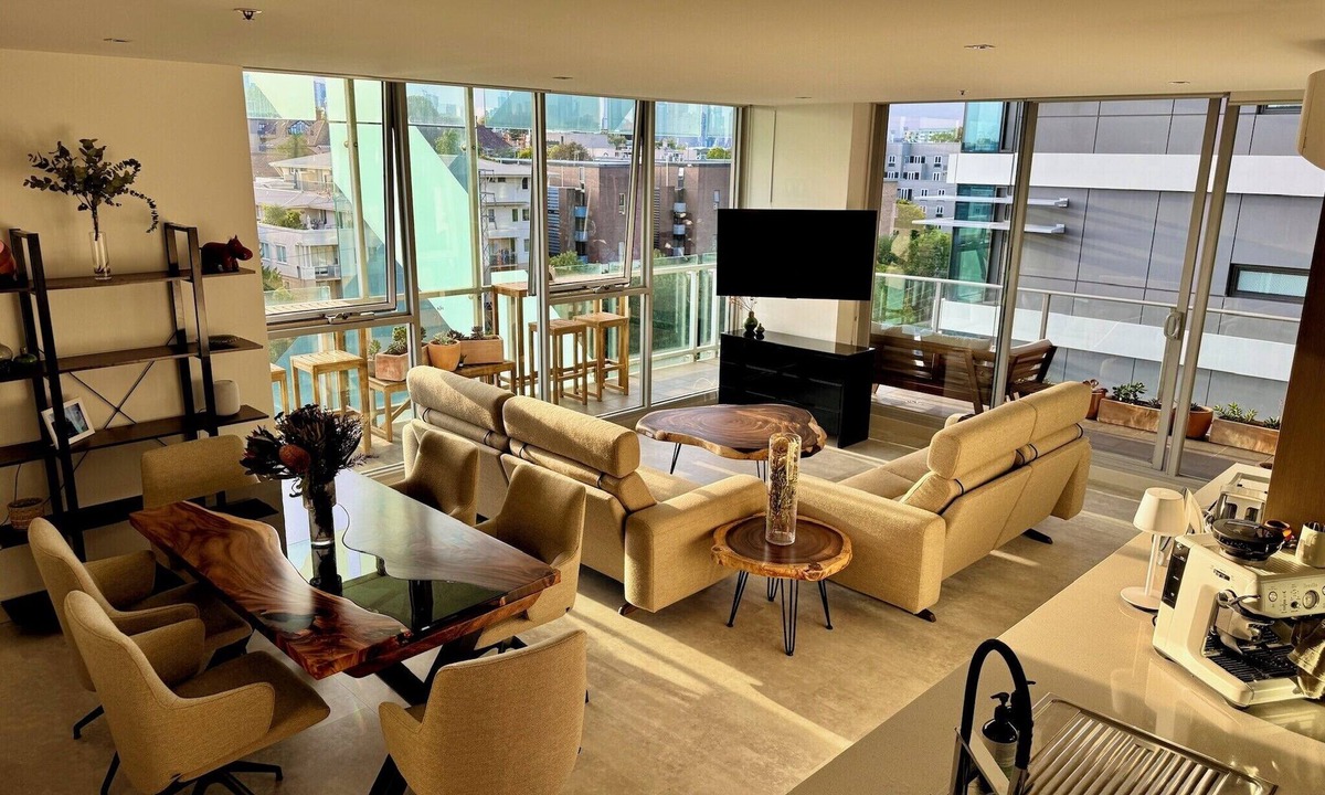 South Yarra Apartment | Luxurious, modern, amongst it all
